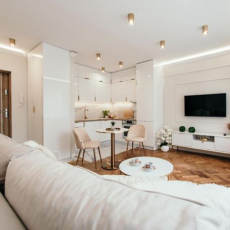 Zaspa Blisko Plaza Stadion Szpital Apartment กดัญสก์ ภายนอก รูปภาพ
